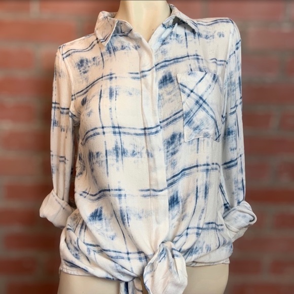 nwt Alya Brand Rayon button down shirt. - Picture 3 of 8